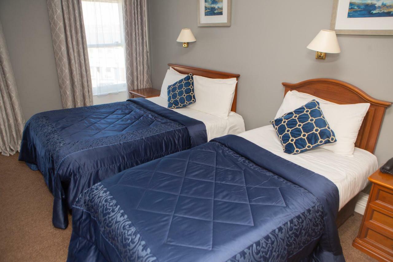 Leens Hotel Abbeyfeale Ngoại thất bức ảnh